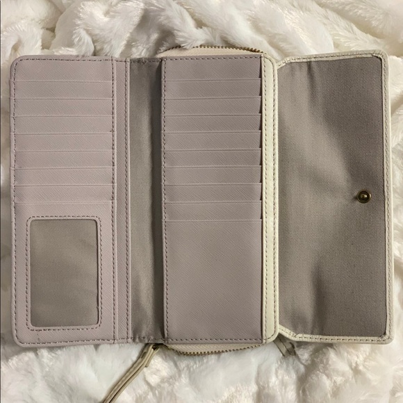 SOLDFossil Wallet - Picture 4 of 8